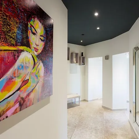 New Parkview/cityview דירה *